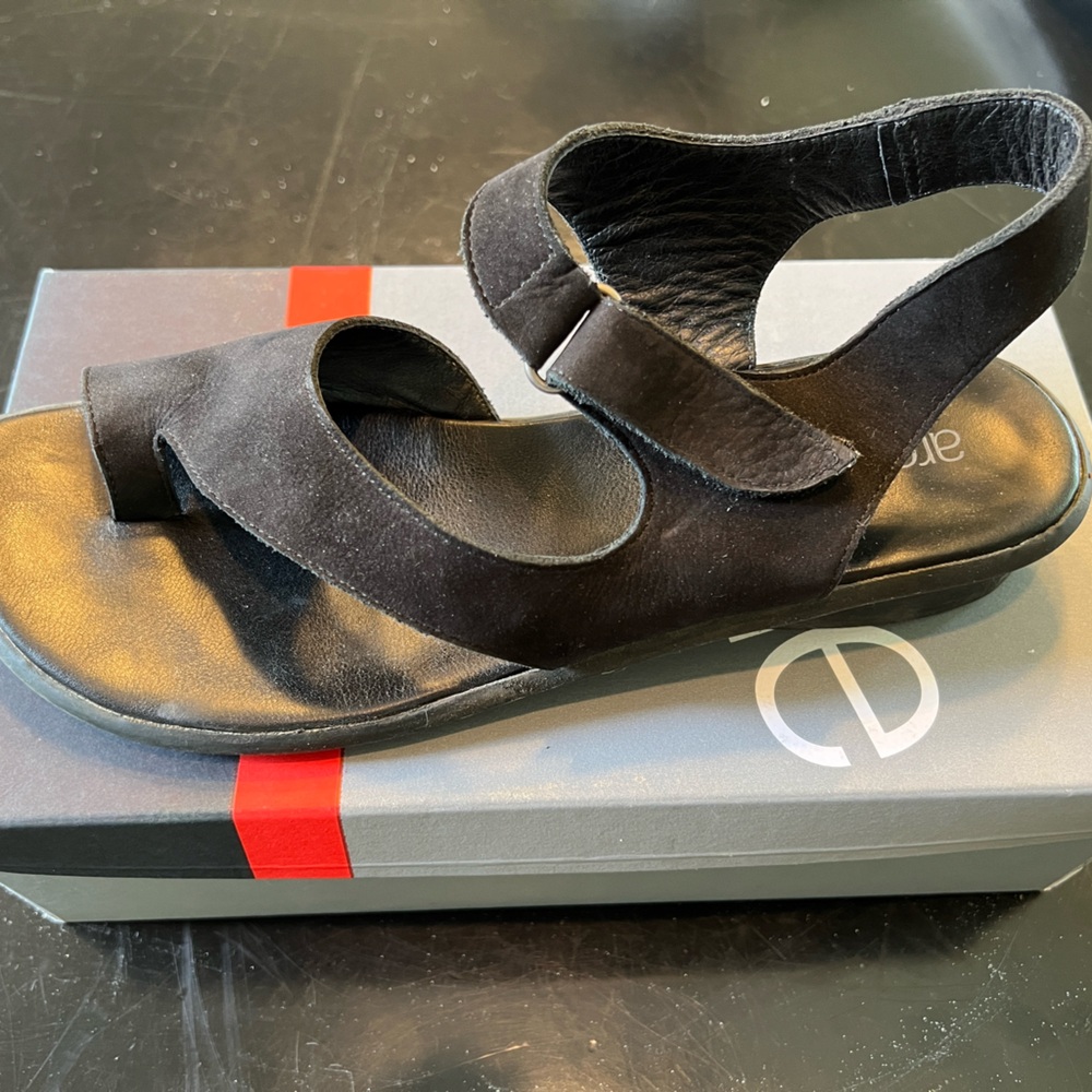 ARCHE Sushi Sandal Black Nubuck Shoe Size 41 / 10 US